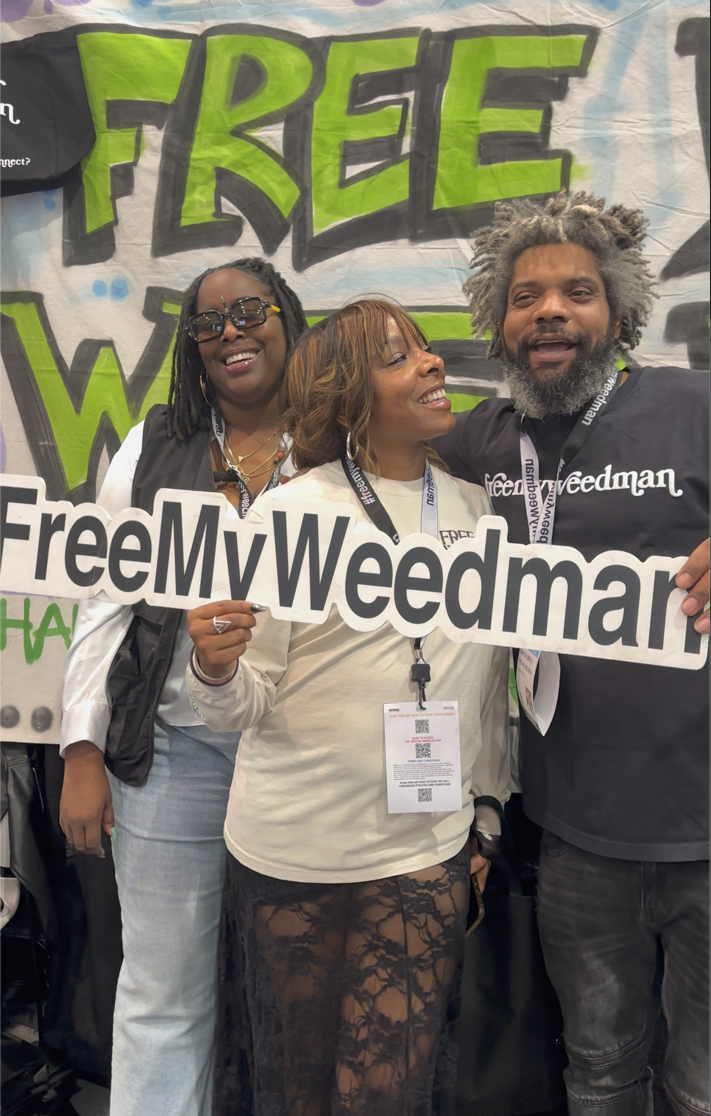 FreeMYWeedman with the founder Crystal and Brandy at MJBiz